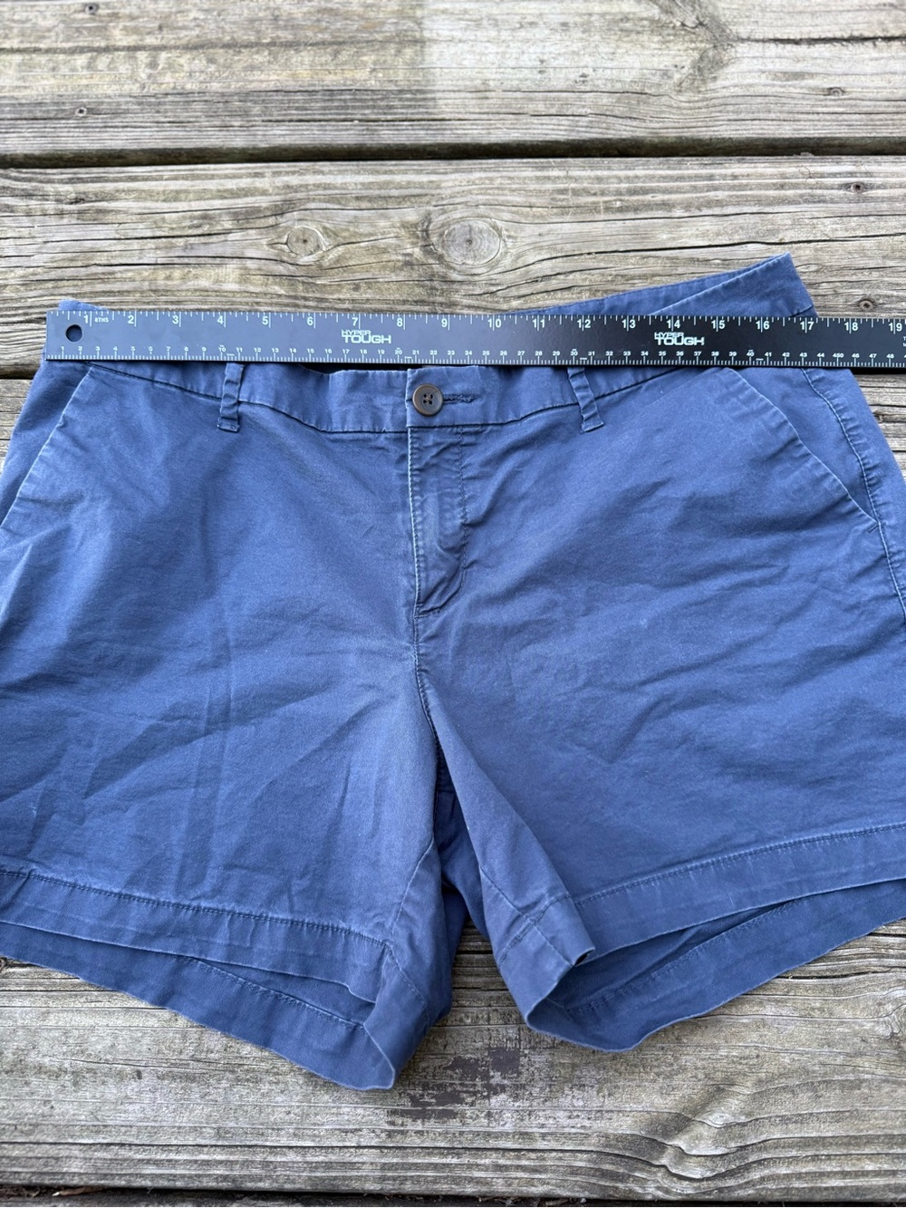 Old Navy Women's 12 Navy Blue Bermuda Shorts Blue - Picture 3 of 9